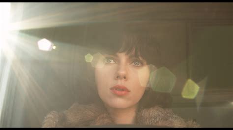 scarlet johansen topless|Under the Skin Movie Review: Scarlett Johansson Gets Naked, A。